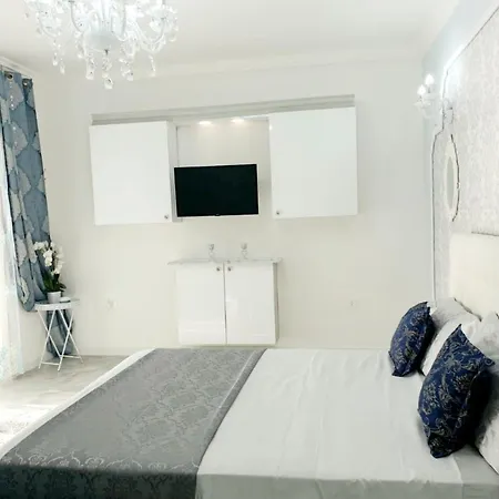 Blue Diamond Parghelia